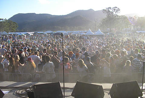 Psycho crowd kicking up some dust at the Jazz in the Vines Festival, Hunter Valley, 2006